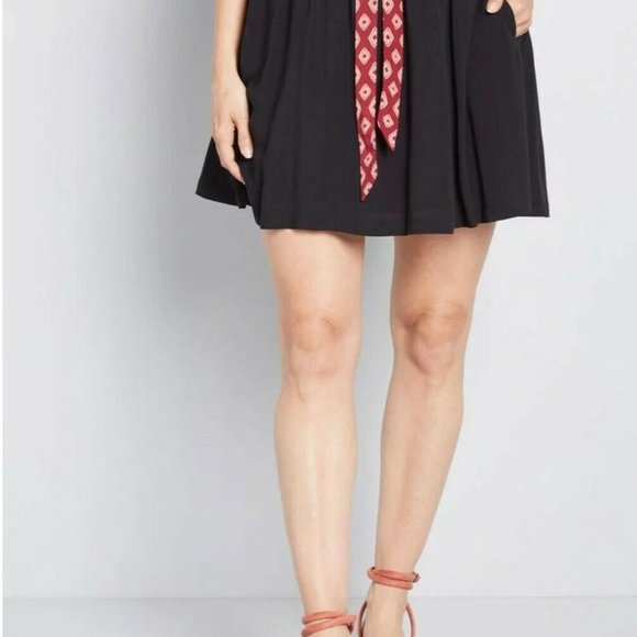 ModCloth Added Enjoyment Sash Pull On Mini Skirt M - Picture 2 of 5